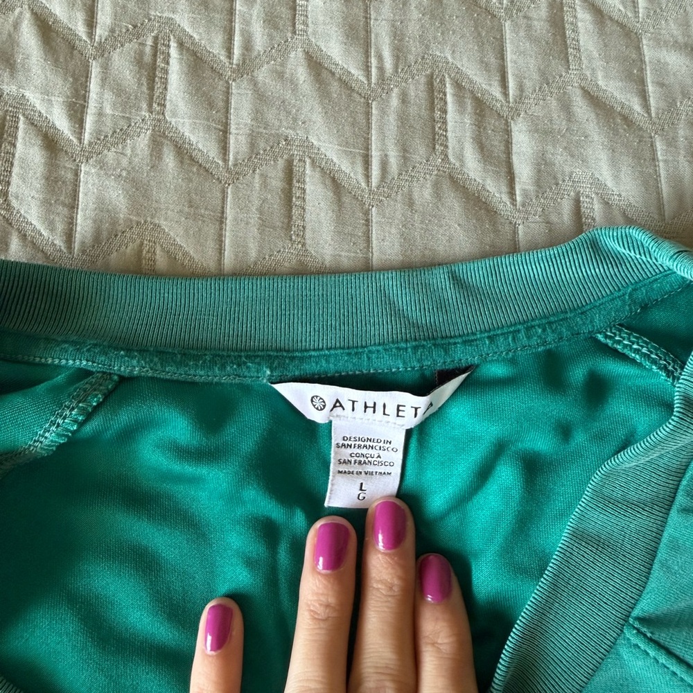 Women’s Large Athleta Top